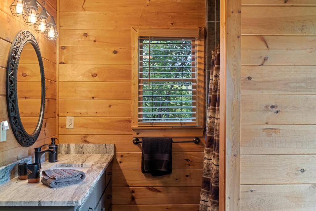 Lakeside Retreat Hot Tub Fishing Hiking Ellijay Exterior photo